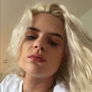 Meet your Posher, Shay